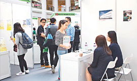 中國式圣誕節(jié)還能走多遠(yuǎn) 零售業(yè)的機(jī)遇與挑戰(zhàn)